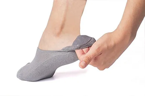 A PAIR OF SOCKS MADE FROM HIGH-QUALITY BAMBOO FIBER