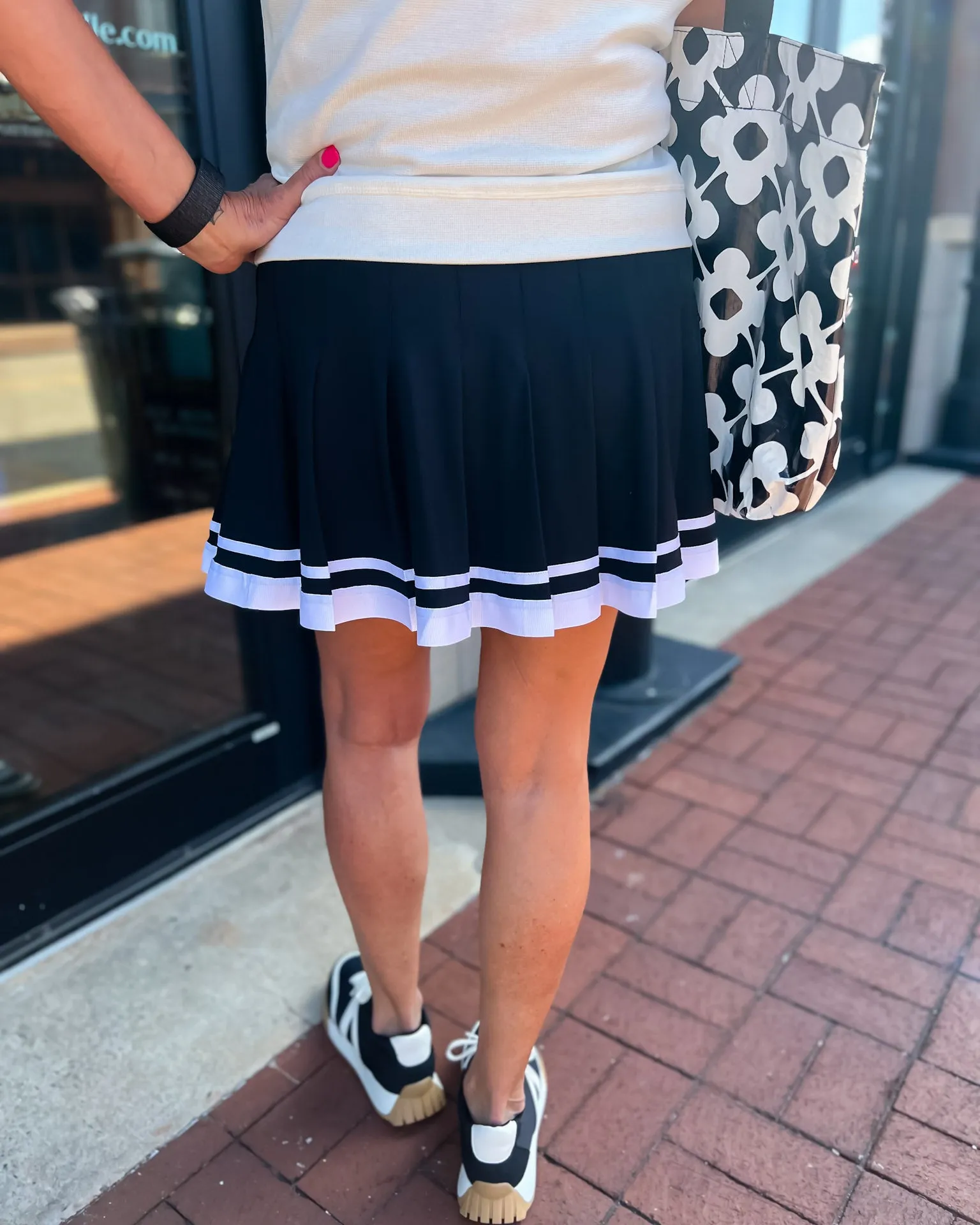 Black Pleated Tennis Skirt w/Stripe