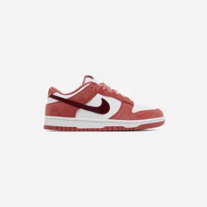 DUNK LOW 'VALENTINE'S DAY 2024'