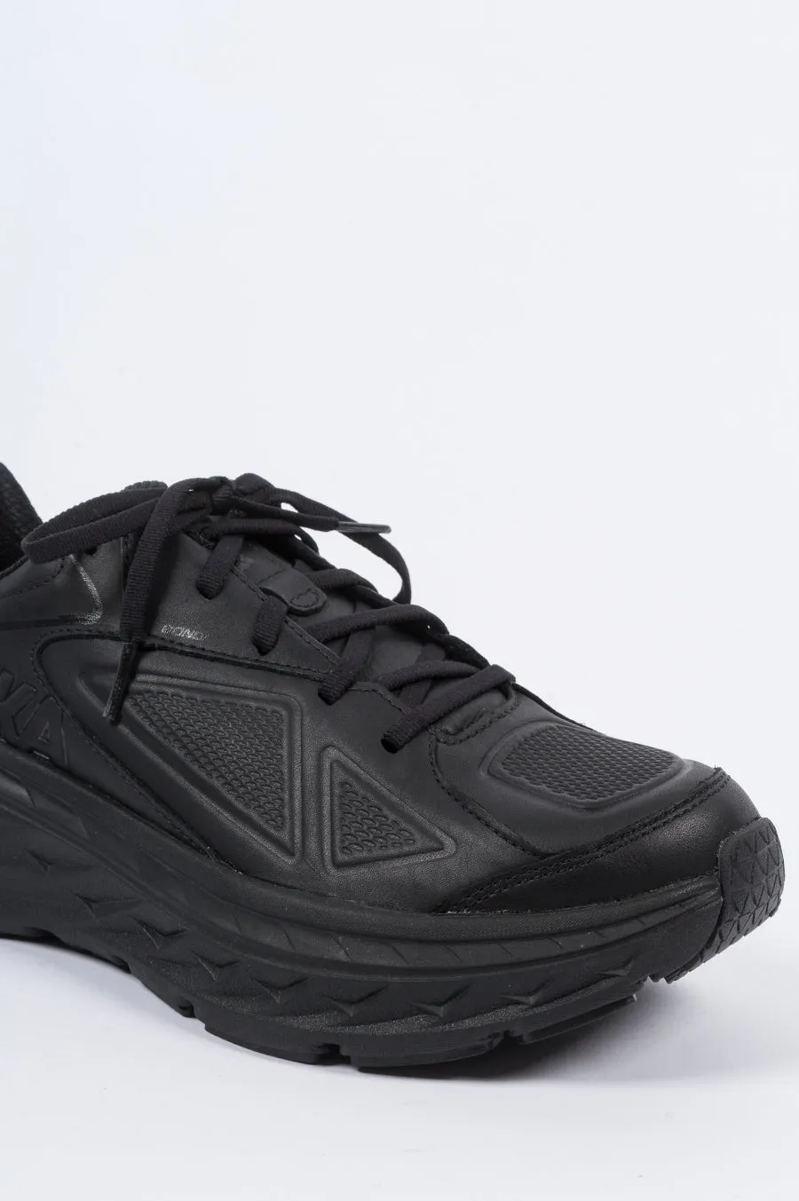 HOKA ONE ONE BONDI LEATHER BLACK