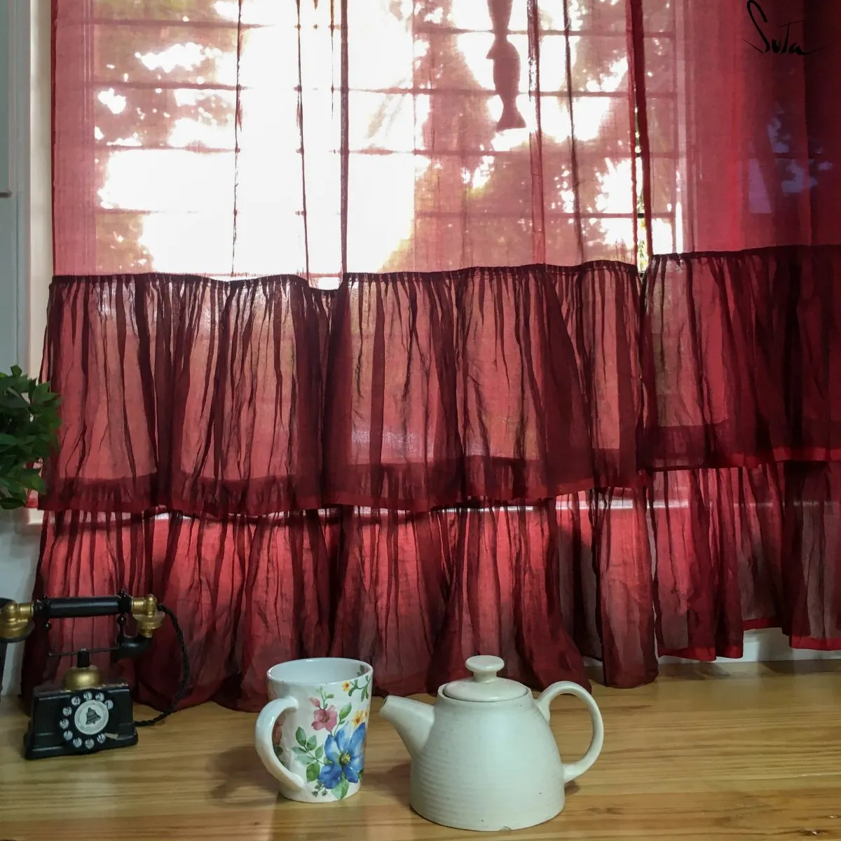 I Dream Of Plums (Curtain)