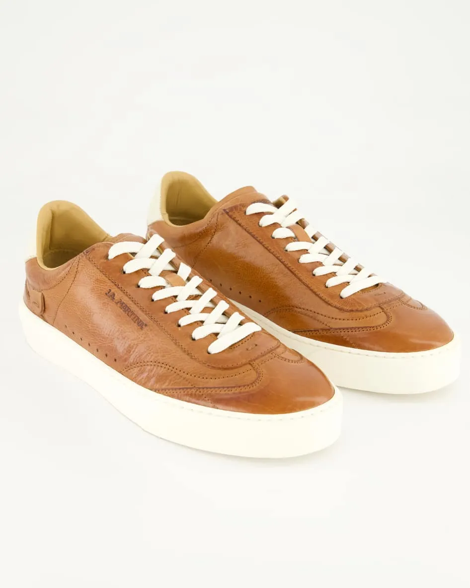 Leather sneaker