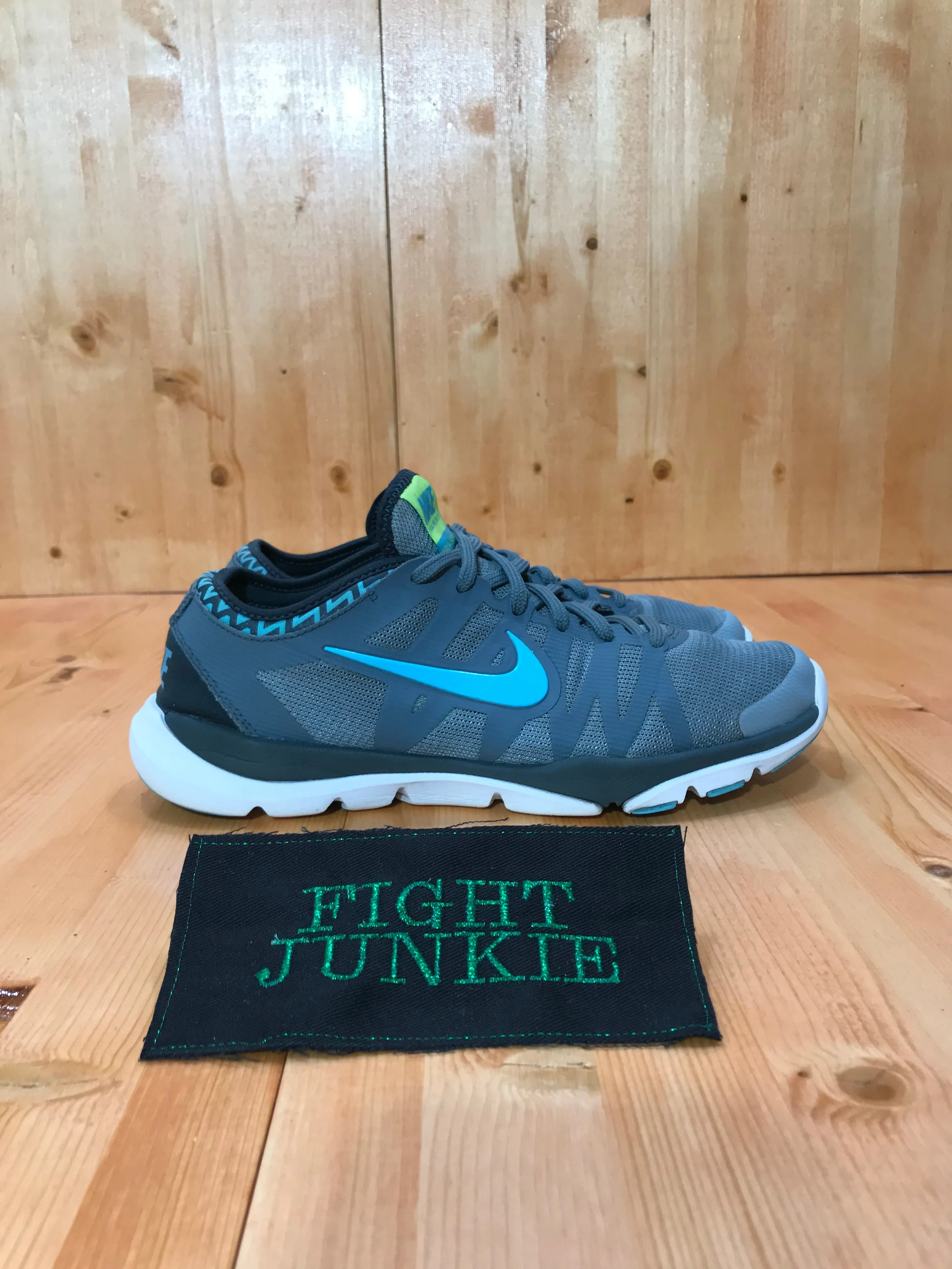 NIKE FLEX SUPREME TR3 Womens Size 9 Running Shoes Sneakers