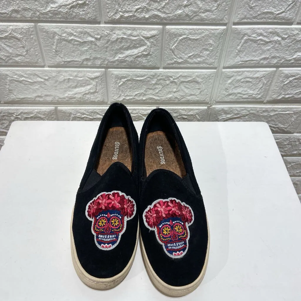 Skull Embroidered Slip On Sneakers