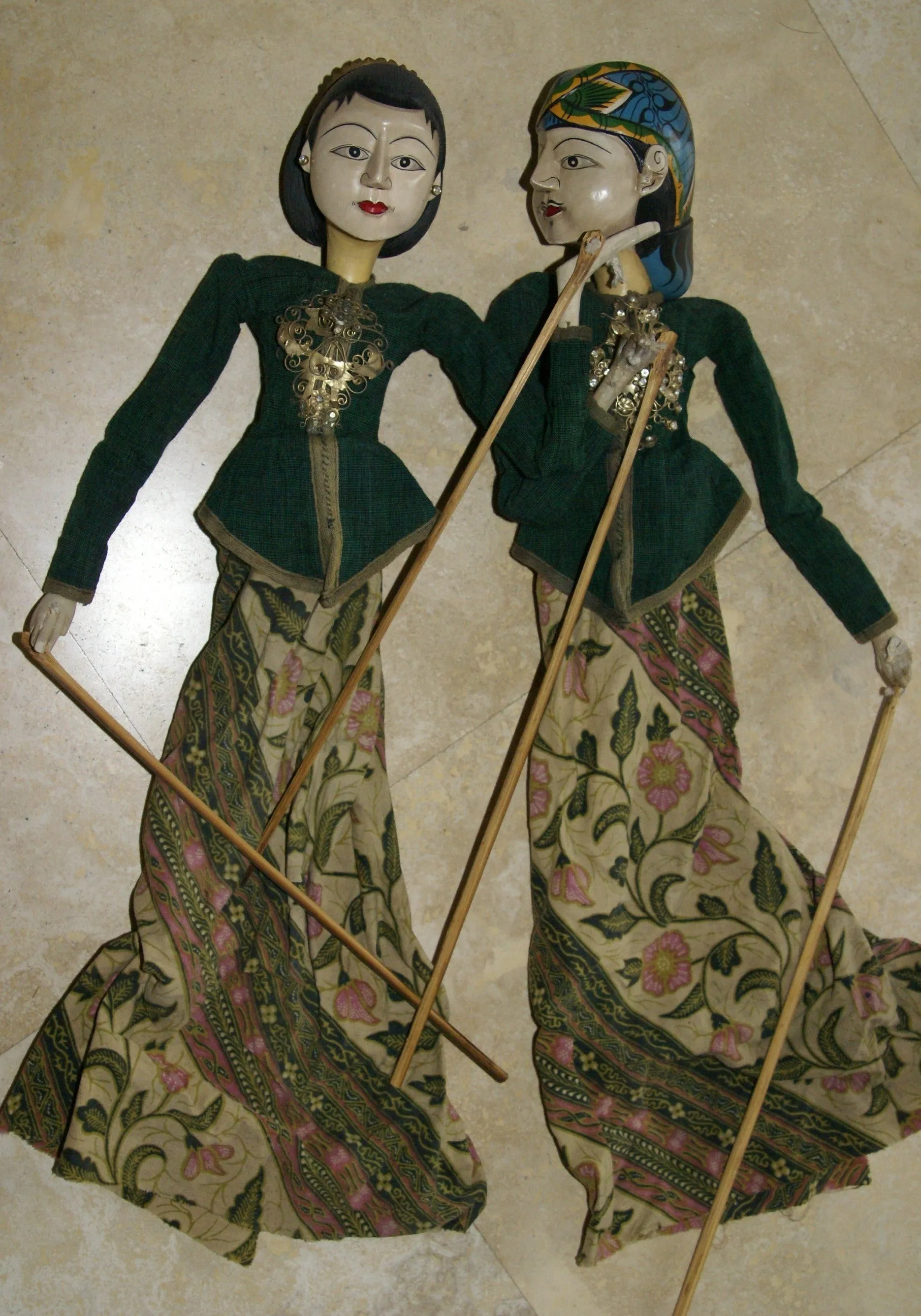 Vintage Javanese Theater Royal Puppet Couple: Rama & Sinta, Created by Master Artist Carver & Painter, Clothed in Hand Made Batik Costume (Wooden Wayang Golek or Puppet Dolls Collectibles) Yogyakarta, late 1900’s, Indonesia.