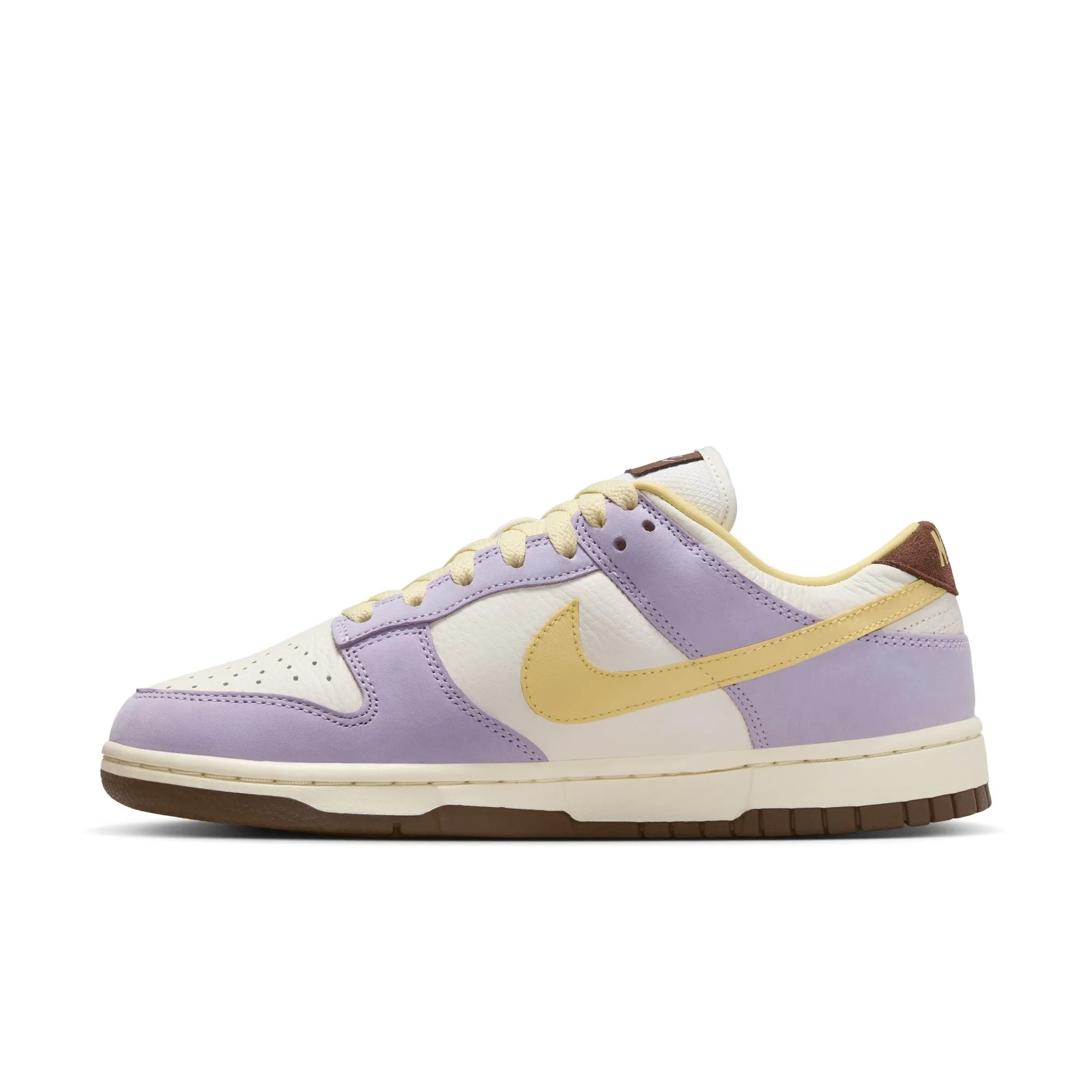 WMNS Nike Dunk Low Premium